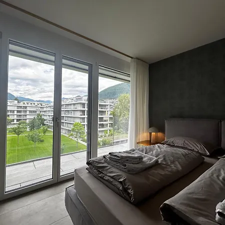 Family Apartment, Near The Whit Private Park דירה *