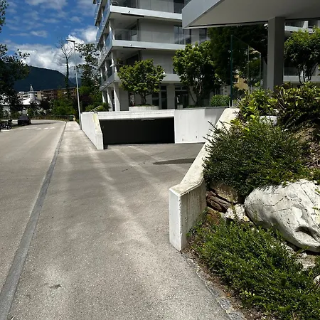 Family Apartment, Near The Whit Private Park Appartamento