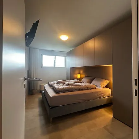 아파트 Family Apartment, Near The Whit Private Park 로카르노