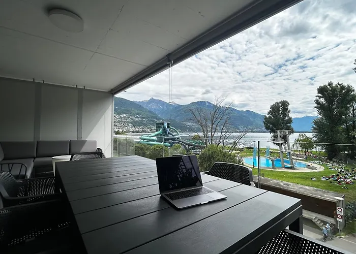 Family Apartment, Near The Whit Private Park * 로카르노