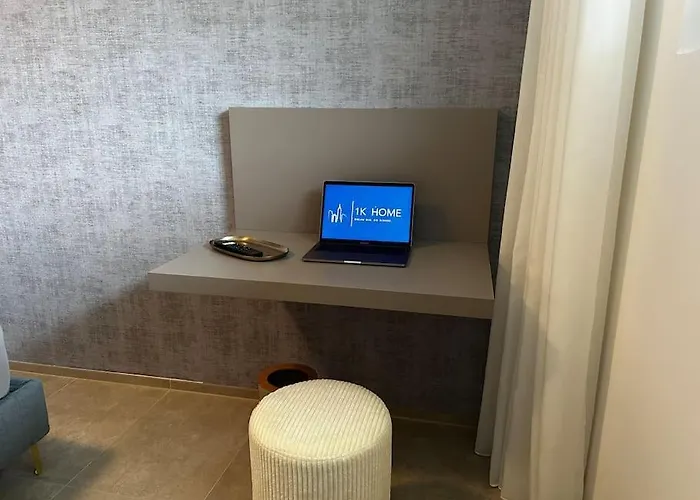 Family Apartment, Near The Whit Private Park * Locarno