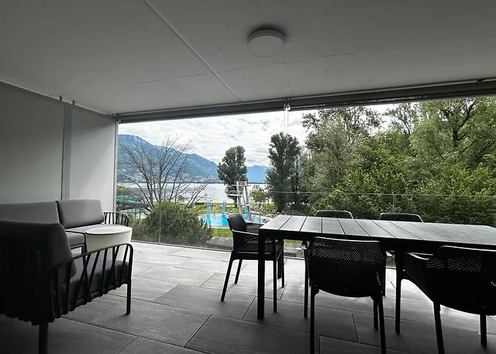 Family Apartment, Near The Whit Private Park 로카르노