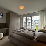 Апартаменты Family Apartment, Near The Whit Private Park *