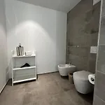 Family Apartment, Near The Whit Private Park Апартаменты Локарно