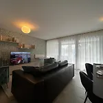 Апартаменты Family Apartment, Near The Whit Private Park Локарно