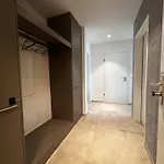 Family Apartment, Near The Whit Private Park *