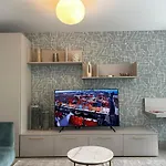 Апартаменты Family Apartment, Near The Whit Private Park Локарно